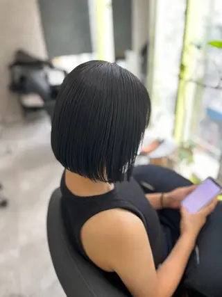 カラー Itsuki/ 暗髪カラーのヘアスタイル