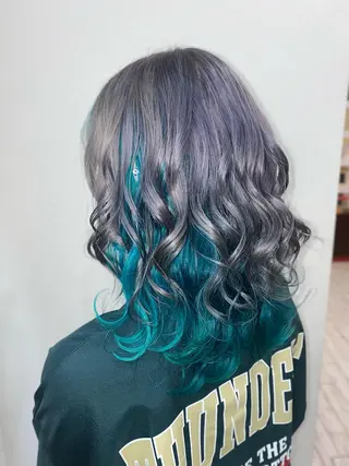 ミディアム ゆぴ☾‪/推しカラー /ハイトーンのヘアスタイル