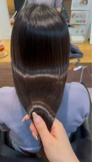 ロング カラー いいじま あきねのヘアスタイル