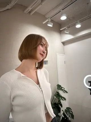 ショート ボブ、レイヤー、 ハイトーン、古淵のヘアスタイル