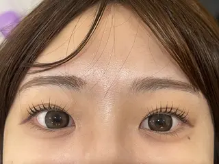 パーマ 🫧モ モ🤍のネイルデザイン