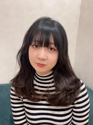 セミロング 顔周り🇰🇷韓国 レイヤー/モエのヘアスタイル