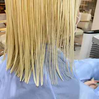 ミディアム カラー エクステ ハイトーン 💭黒崎ハルカのヘアスタイル