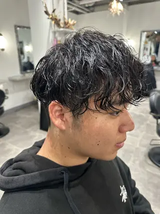 パーマ メンズ 篠崎 佑季のヘアスタイル