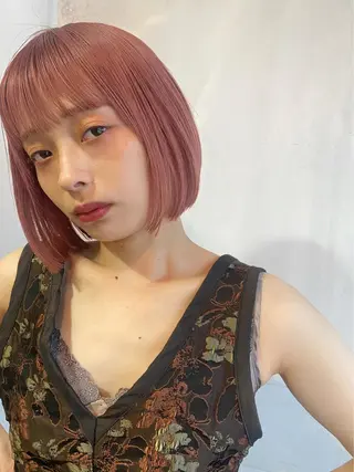 ショート ハイトーンカラー🍑 心斎橋のヘアスタイル