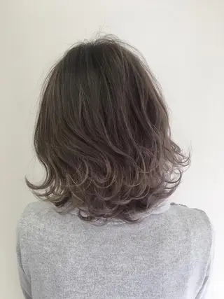ミディアム カラー HAIR&MAKE.sia所属・心斎橋ボブ 好原良真のヘアスタイル