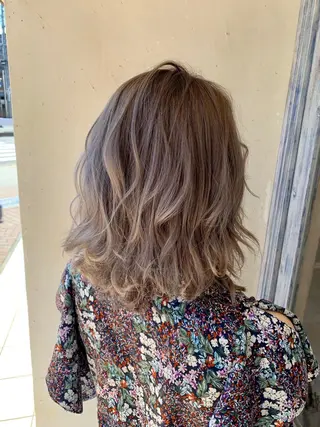 ミディアム 森 早希絵のヘアスタイル
