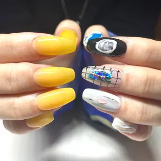 ネイル Nails VINATI所属・ササキスズナ Jr.ネイリストのネイルデザイン