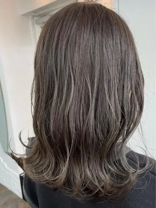 ミディアム 🌼たけや みのり🌿のヘアスタイル