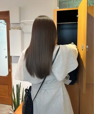 カラー aiko【艶カラー ・ミニモ年内で終了】のヘアスタイル