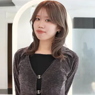 セミロング カラー 飯田 優花/カットモデルのヘアスタイル