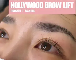 アイブロウ GRANDGIRL所属・ヨシダ セリナのマツエク・マツパデザイン