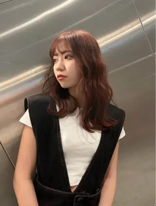 ミディアム カラー dao/ミルクティー /ブラウン/ブロンドのヘアスタイル