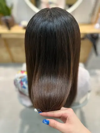ロング 松本 莉央のヘアスタイル