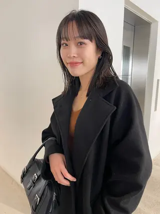 セミロング oma 袮次金 鈴香のヘアスタイル