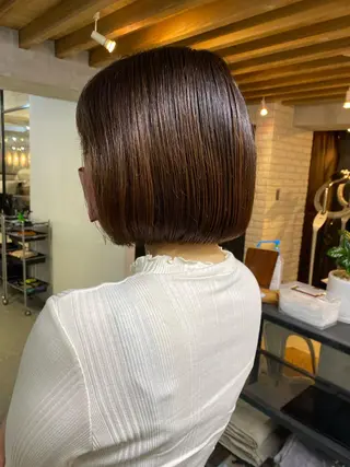 ショート ヘアアレンジ 切りっぱなしボブ/ デザインカラー店長のヘアスタイル