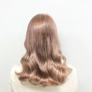 ロング カラー 🩵ハイトーン 美咲🩵のヘアスタイル