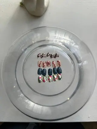 ネイル handsome所属・miura ichikaのネイルデザイン