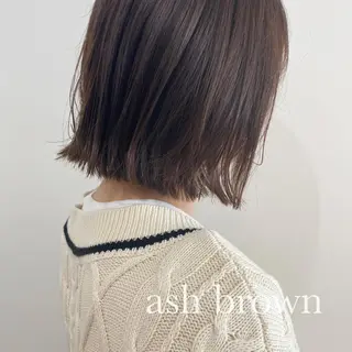 ミディアム 川野 彩海のヘアスタイル