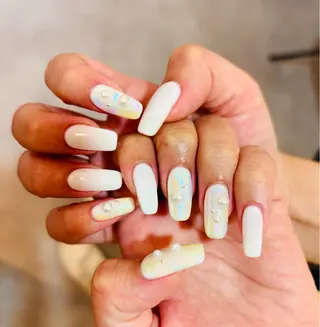 ネイル Emi♡ tiffinのネイルデザイン