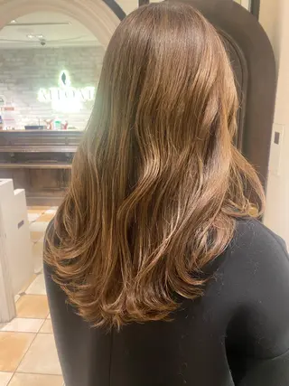 セミロング 古川新太郎 くびれヘア小顔カットのヘアスタイル