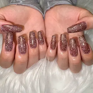 ネイル VIVA NAIL所属・自爪を傷つけない フィルイン3500円のネイルデザイン