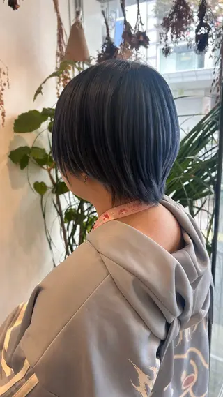 ショート YUKI🎀透明感 カラー/暗髪艶カラーのヘアスタイル