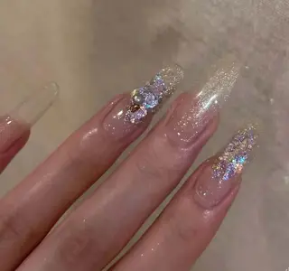 ネイル 相沢 さやかのネイルデザイン