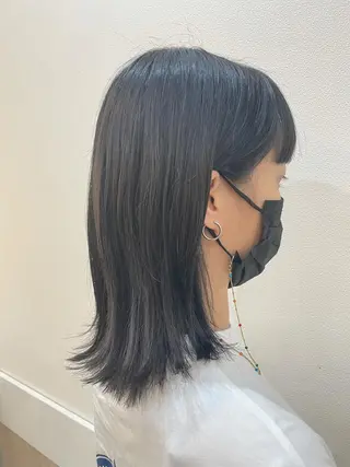 ミディアム カラー 内田温子大人女性 ハイライト、ボブのヘアスタイル