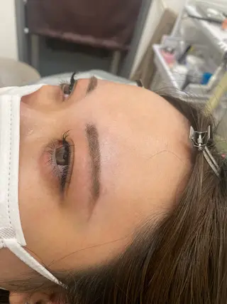 アイブロウ nail&eyeLily 武蔵境店所属・岩田 柚葉のマツエク・マツパデザイン