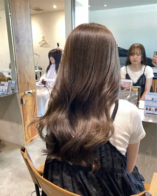 ロング カラー 透明感カラー 天羅のヘアスタイル