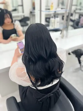 ロング カラー ヘアアレンジ 艶髪ハイトーン🫧 Kurehaのヘアスタイル