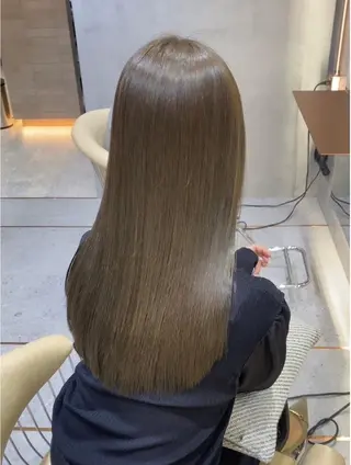 ロング カラー 透明感カラー🤎 中川智帆のヘアスタイル