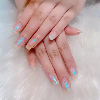 ネイル Go  Today シェアサロン 新宿Gratia店所属・杉山 栞のネイルデザイン