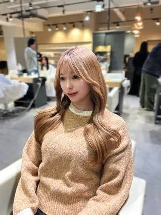 ロング 谷 亜澄のヘアスタイル