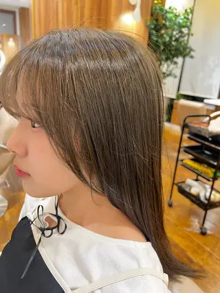 セミロング カラー トーンアップ🦢 ユメのヘアスタイル