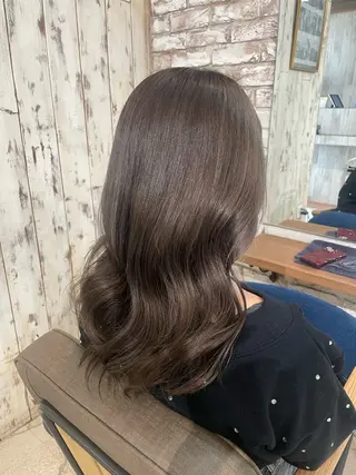 セミロング スリールヘアー所属・🖤nako/艶髪/ 透明感カラー🖤のヘアスタイル