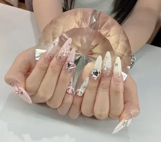 ネイル LoaChaton kaeのネイルデザイン