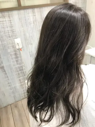 ロング ネモトメイナ🌿 今月末で退職しますのヘアスタイル