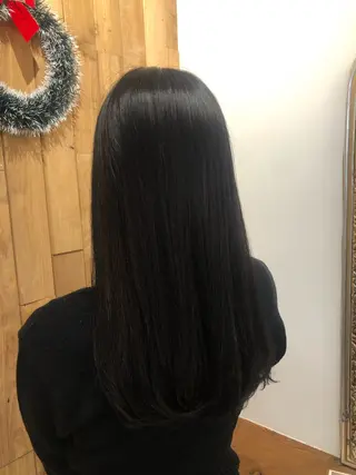 ロング カラー 中澤りさ🐿 寒色系カラー🫧のヘアスタイル