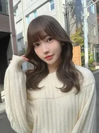 カラー 冬の透明感暗髪❄️ トレンドカラー❄️のヘアスタイル