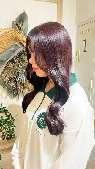 カラー merc.🐑🤍 山口夏希のヘアスタイル