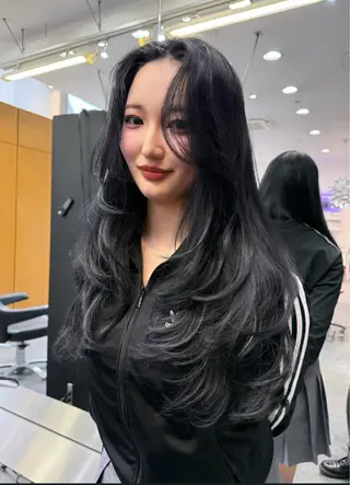 ロング RITZY所属・RITZY ヒヨリのヘアスタイル