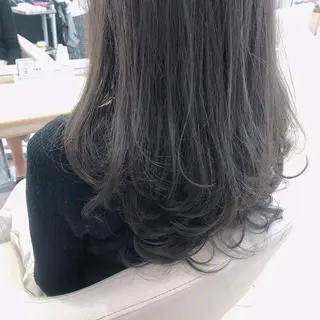 ロング カラー 似合わせ.ﾍｱｾｯﾄ 得意🌹井上美沙のヘアスタイル