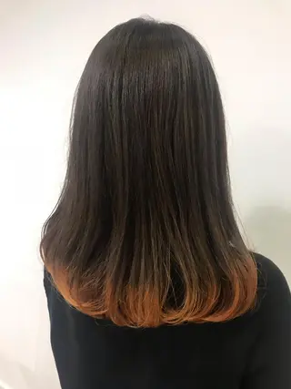 セミロング カラー いけだ　ひかり ハイライトくびれヘアのヘアスタイル