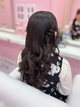 ロング ヘアアレンジ Set Salon Mémoire by miuprierre所属・川上 佳奈のヘアスタイル