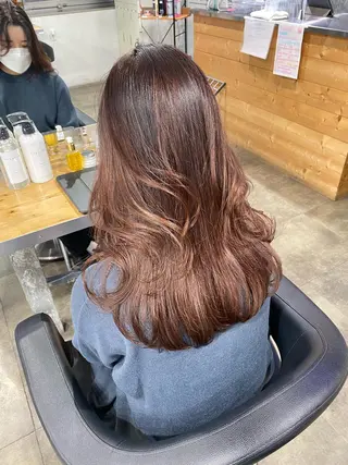 カラー 🔷似合わせのプロ KUMA🔷のヘアスタイル