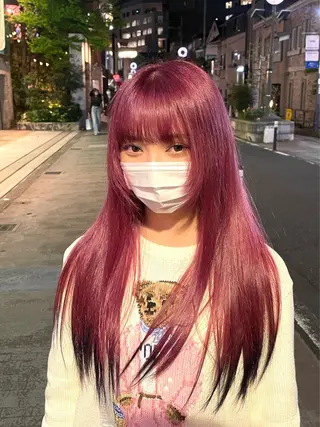 セミロング カラー ヘアアレンジ 🩶【推しハイトーン 】yuzu🩶のヘアスタイル