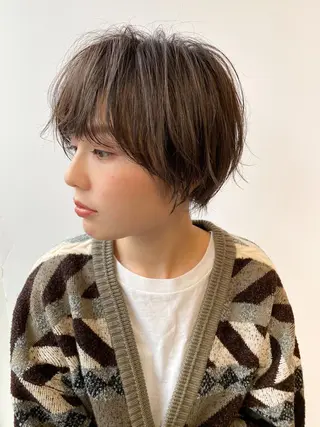 ショート カラー 顔まわりカラー特化 赤津百合絵のヘアスタイル