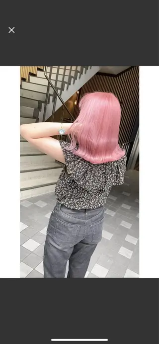 セミロング ブリーチ　BAM BIのヘアスタイル